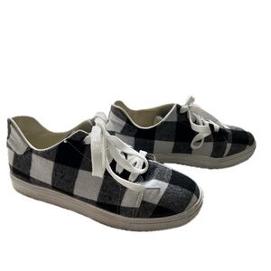 Women’s Buffalo plaid sneakers- size 7